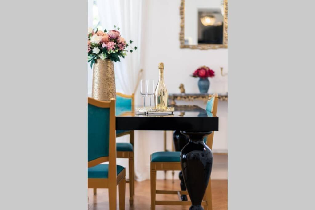 Luxurious Apartment Bella Lux In City Center With Free Parking Included! Split Bagian luar foto
